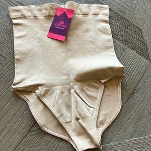 BNWT Empetua high-waisted shaper panty, nude. Size S